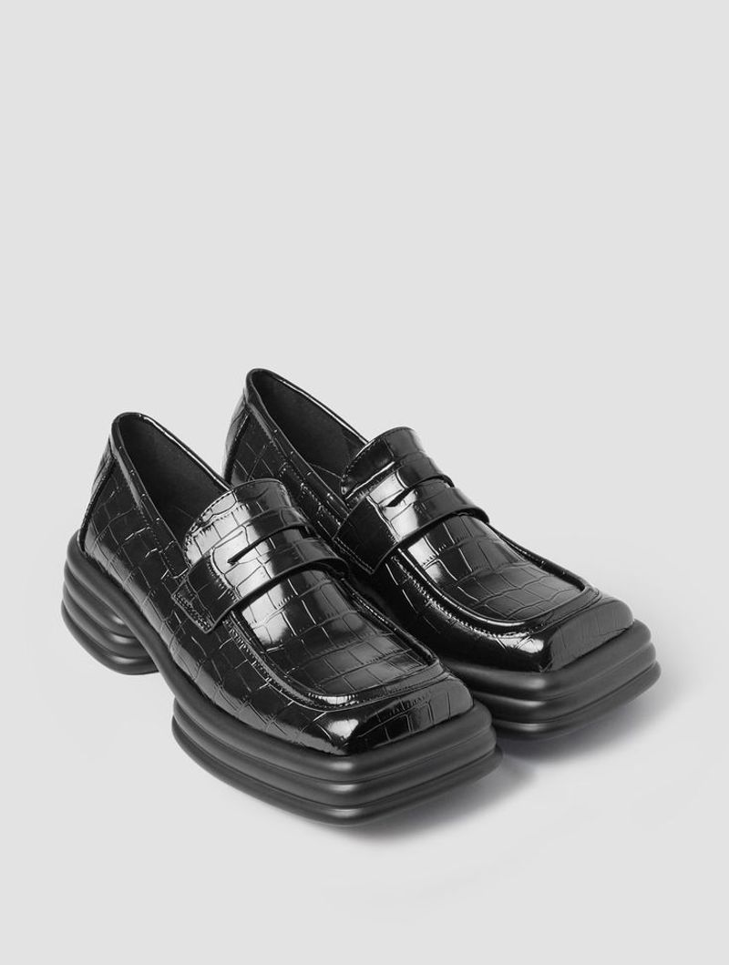 Loafers with Square Toes
