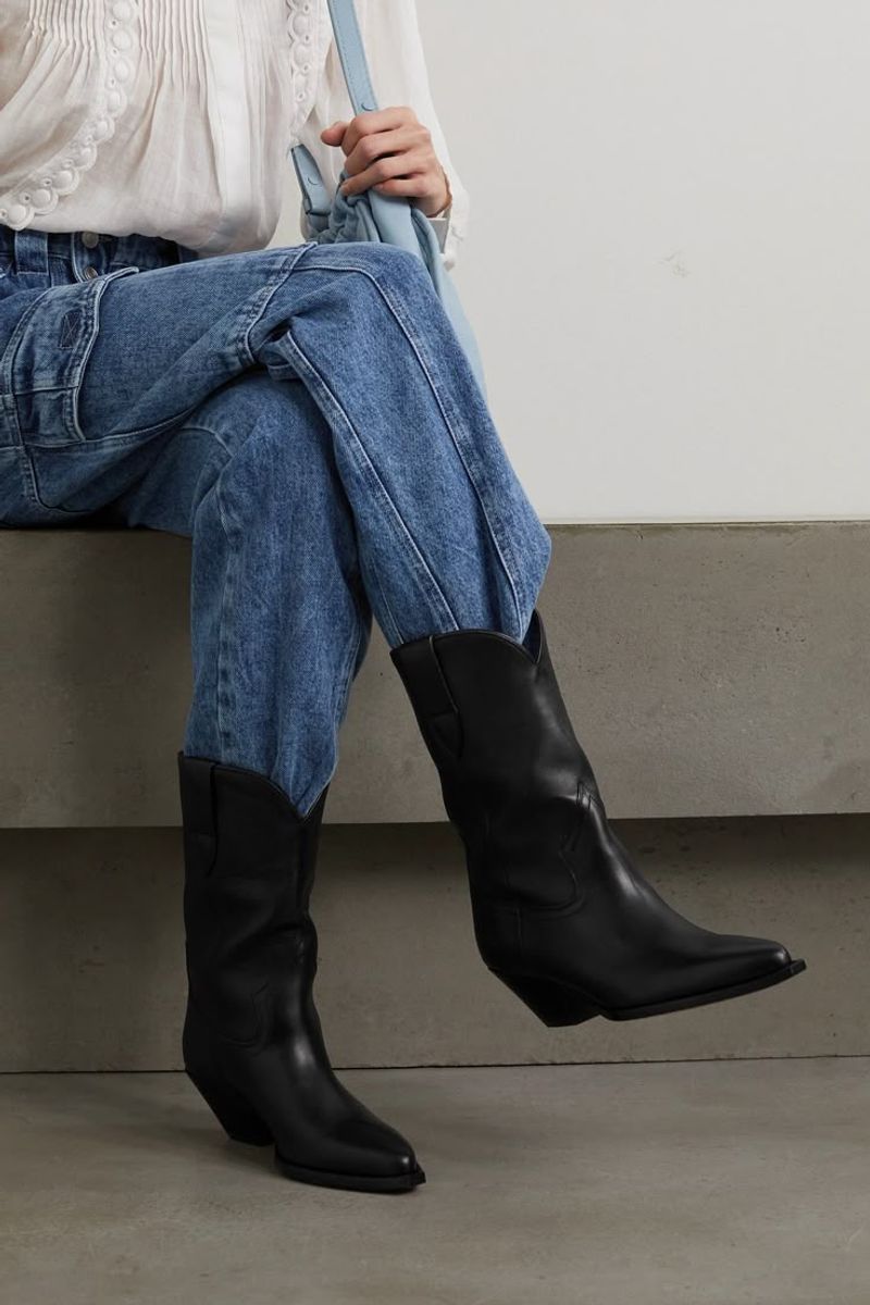 Western-Style Cowboy Boots