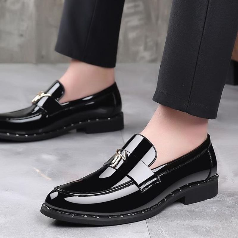 Loafers in Patent Leather with High Shine