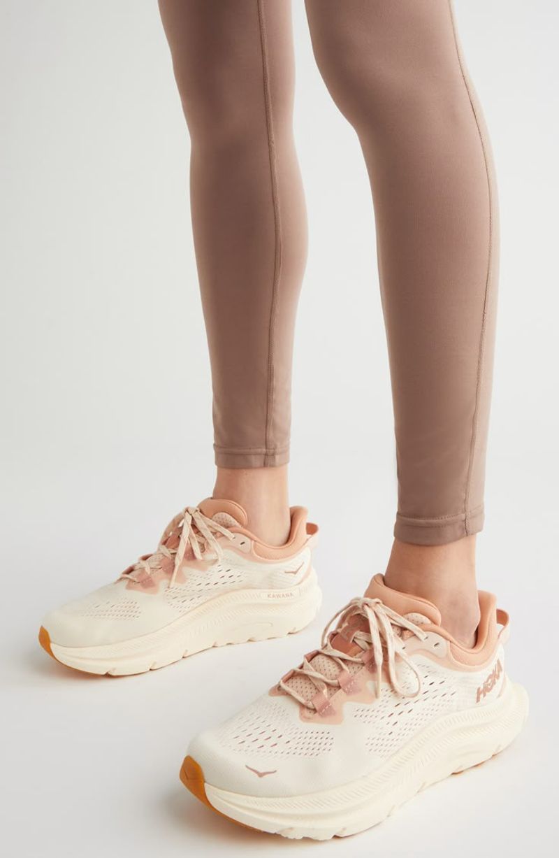 Hoka Kawana 2
