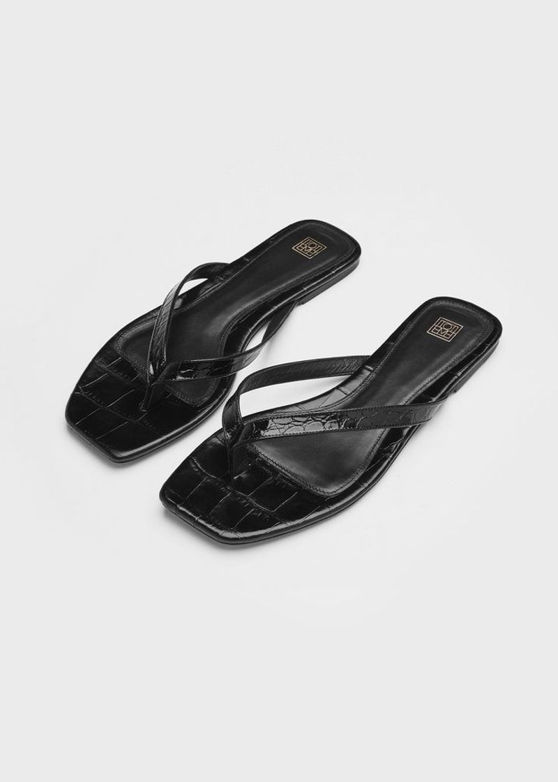 Totême Leather Flip Flops