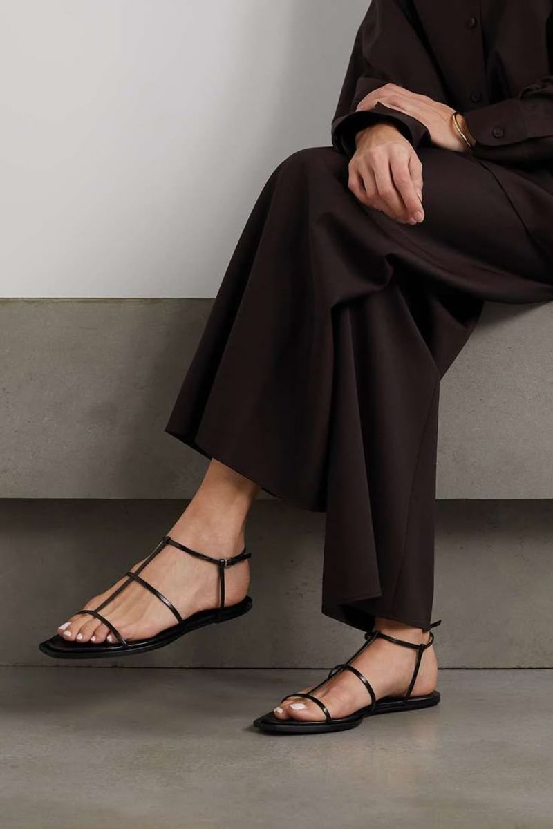 Minimalist Leather Sandals with a Slight Heel