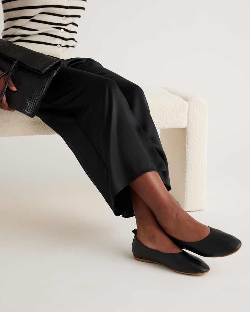 Quince Italian Leather Glove Flat