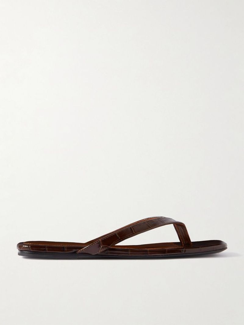 Flat Flip-Flops Without Support