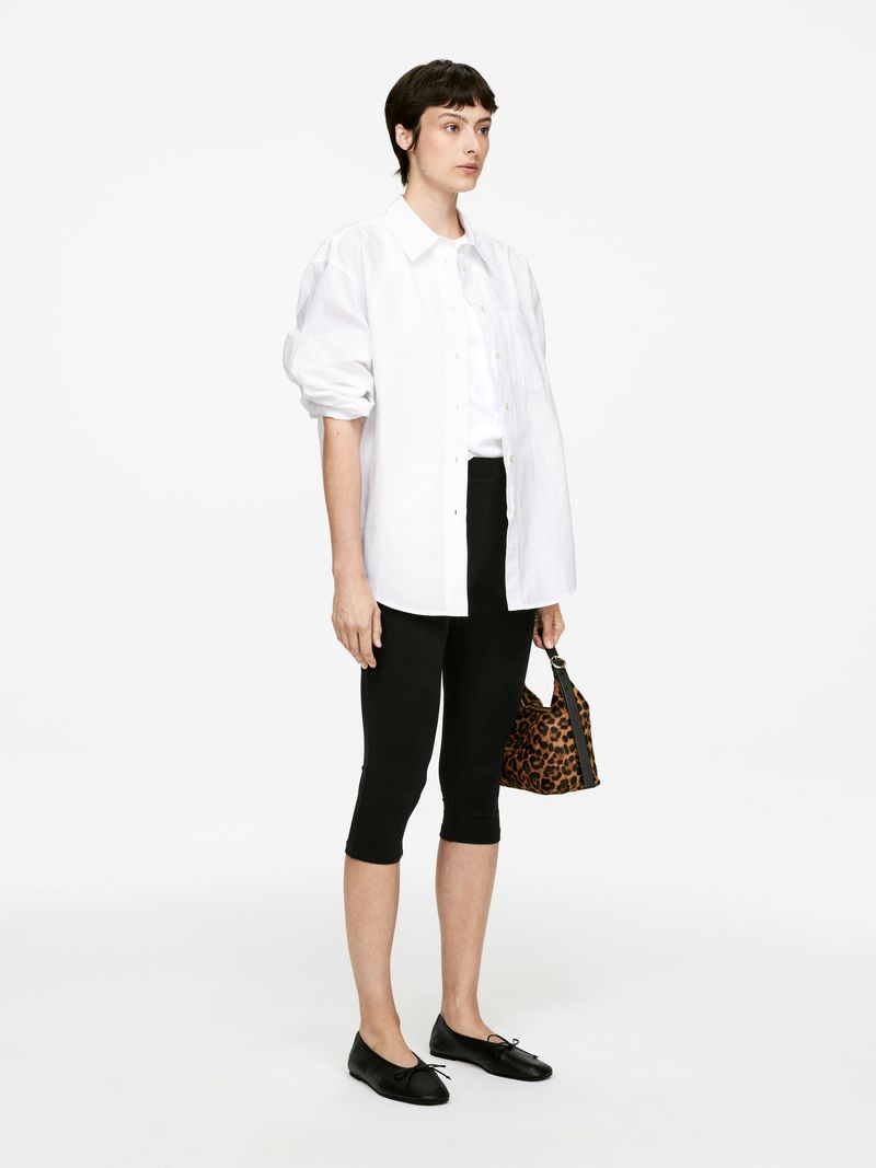 ARKET – Capri Leggings (Black)