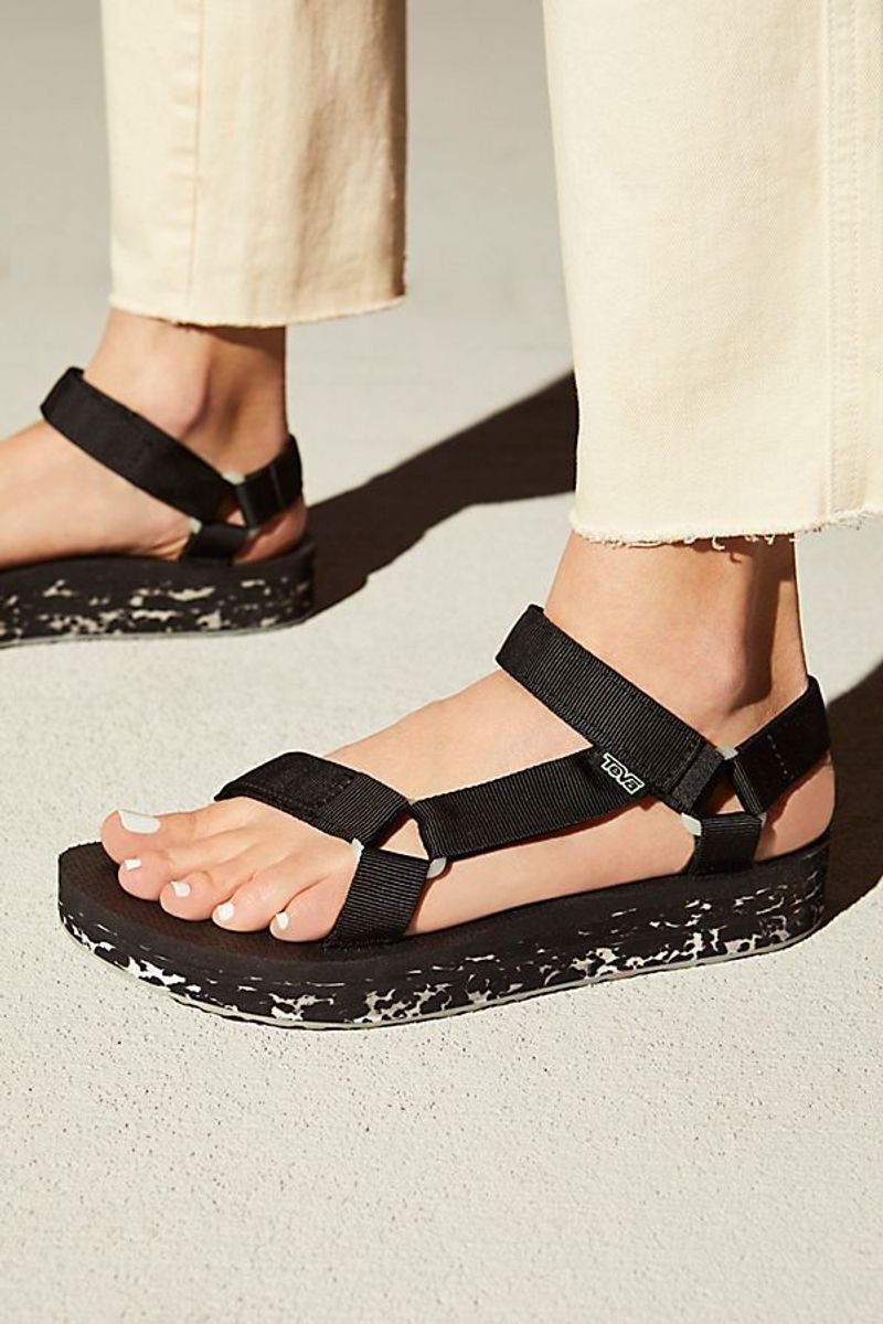 Sporty Velcro Sandals