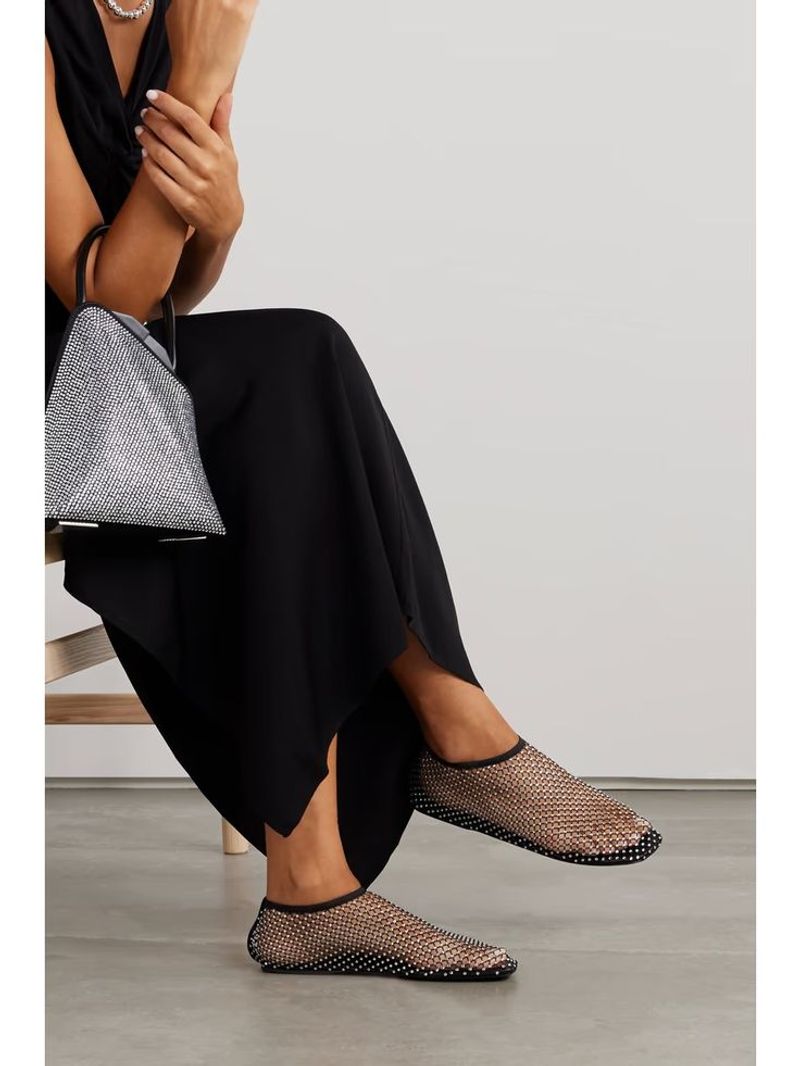 Paper-Thin Ballet Flats With Zero Support