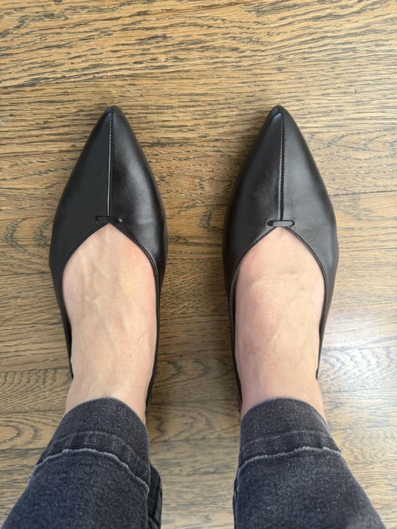 Ultra-Flat Pointed Faux Leather Knockoffs