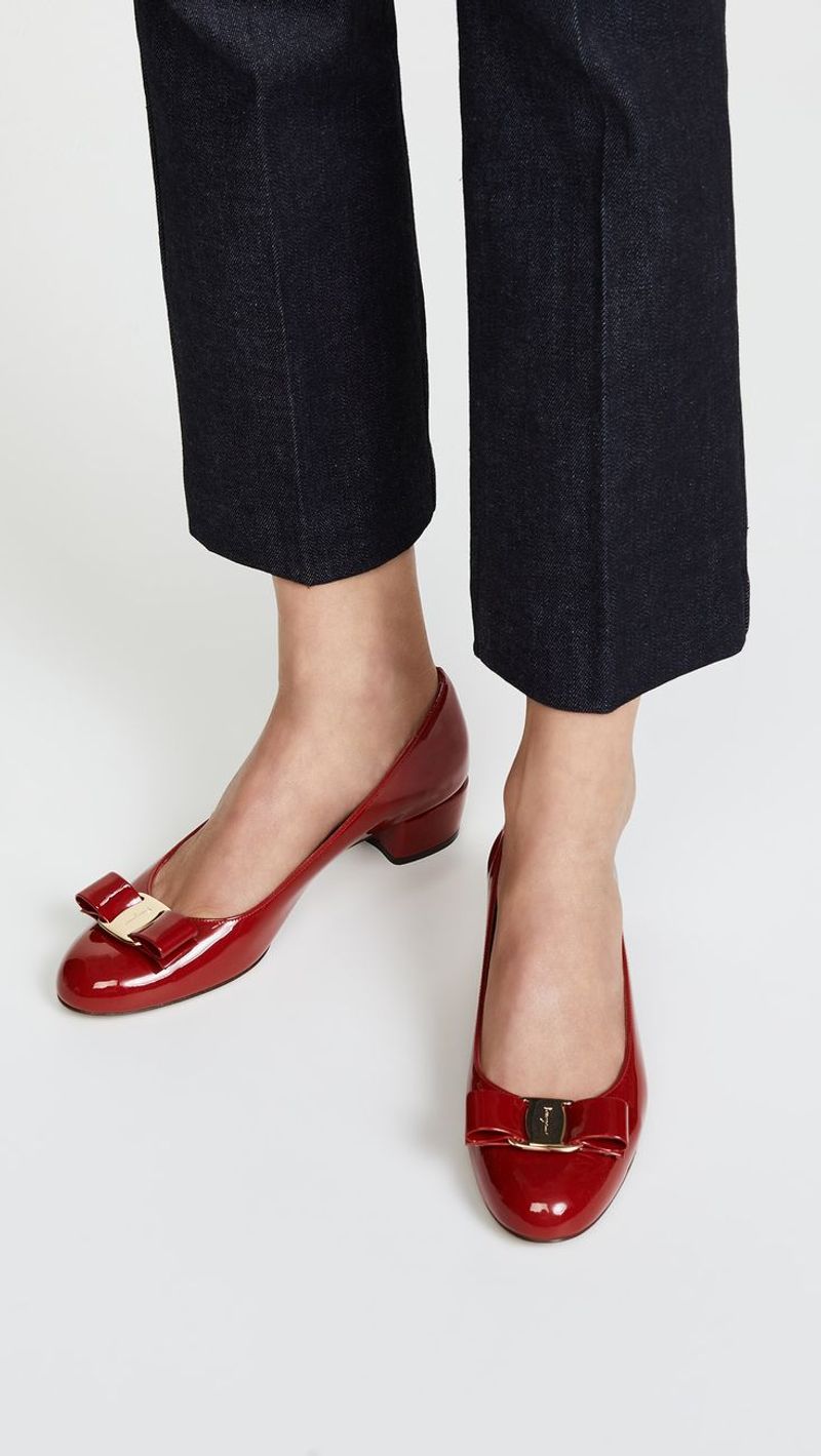 Ferragamo Vara Pumps