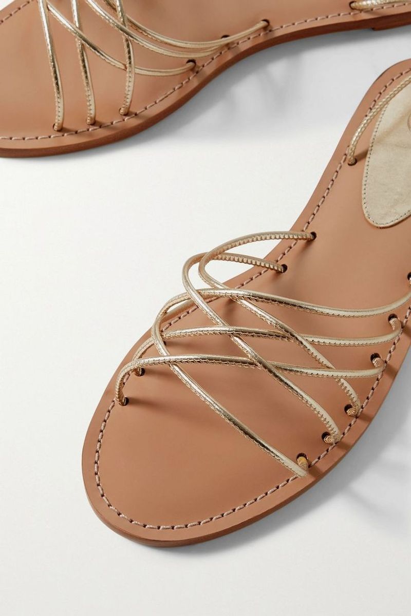 Tight Sandals with Straps