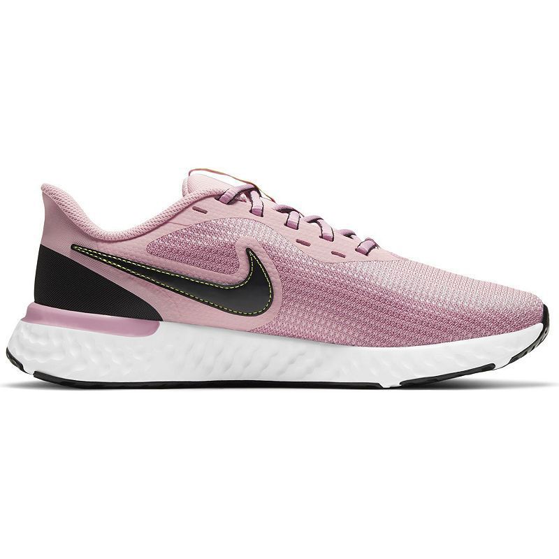 Nike Women's Revolution 5 Running Shoe
