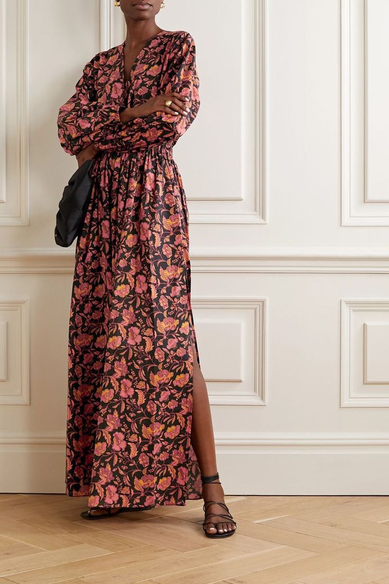 Strappy Low-Heeled Sandals