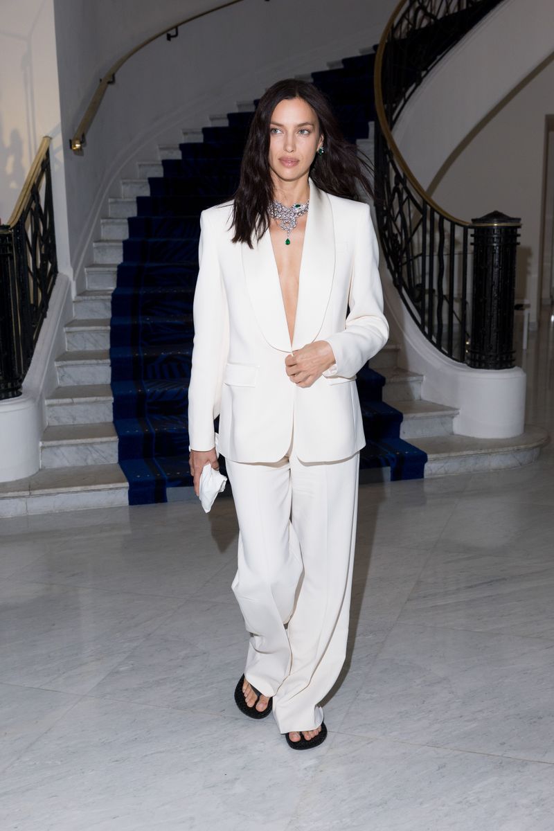 Flip-Flops with Suits