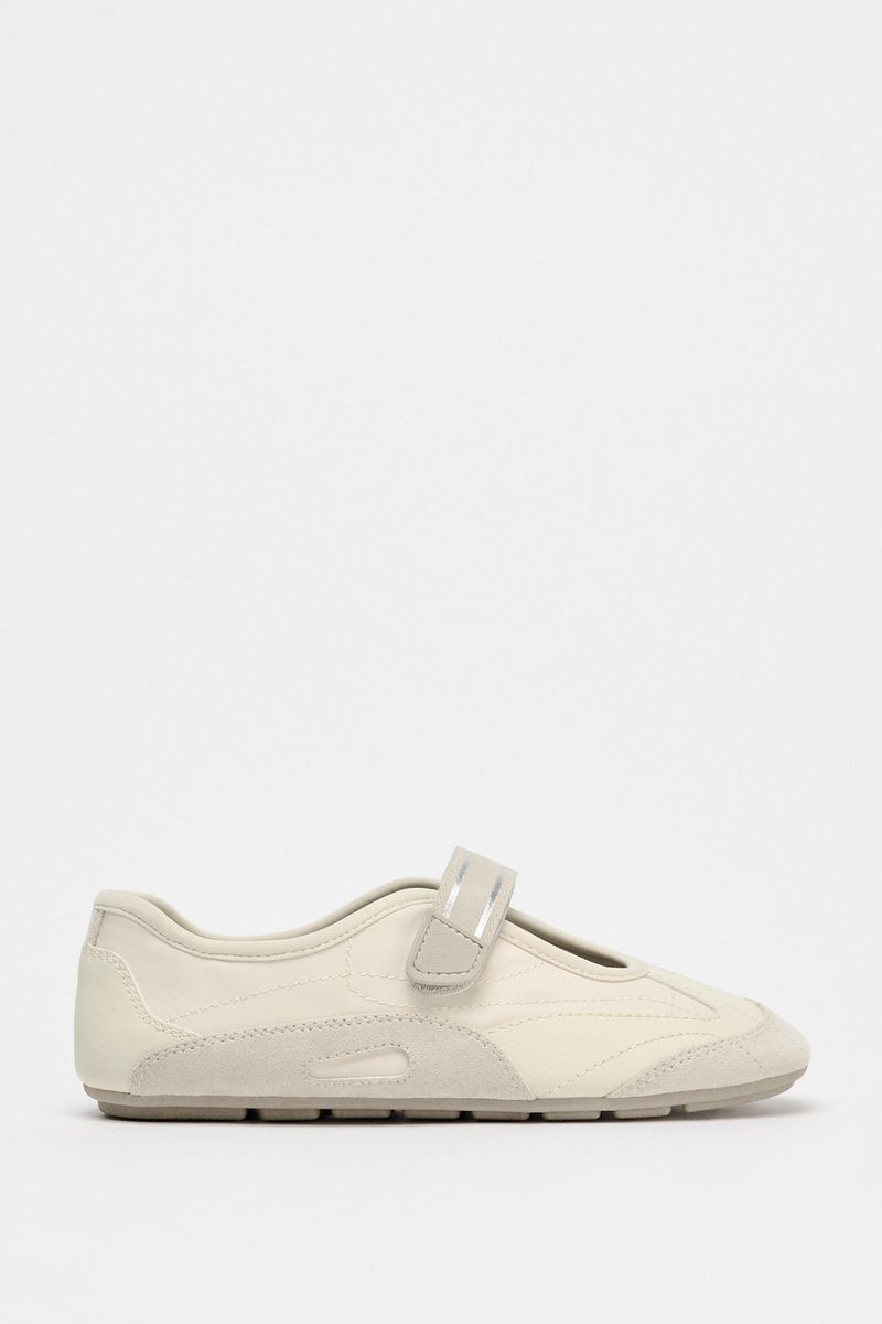 Contrast Ballet Flats – Off White