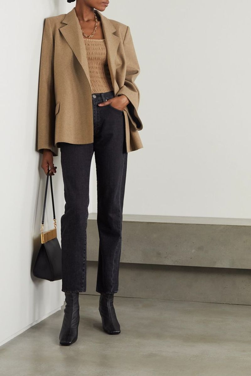 Choose Minimalist Over Trendy