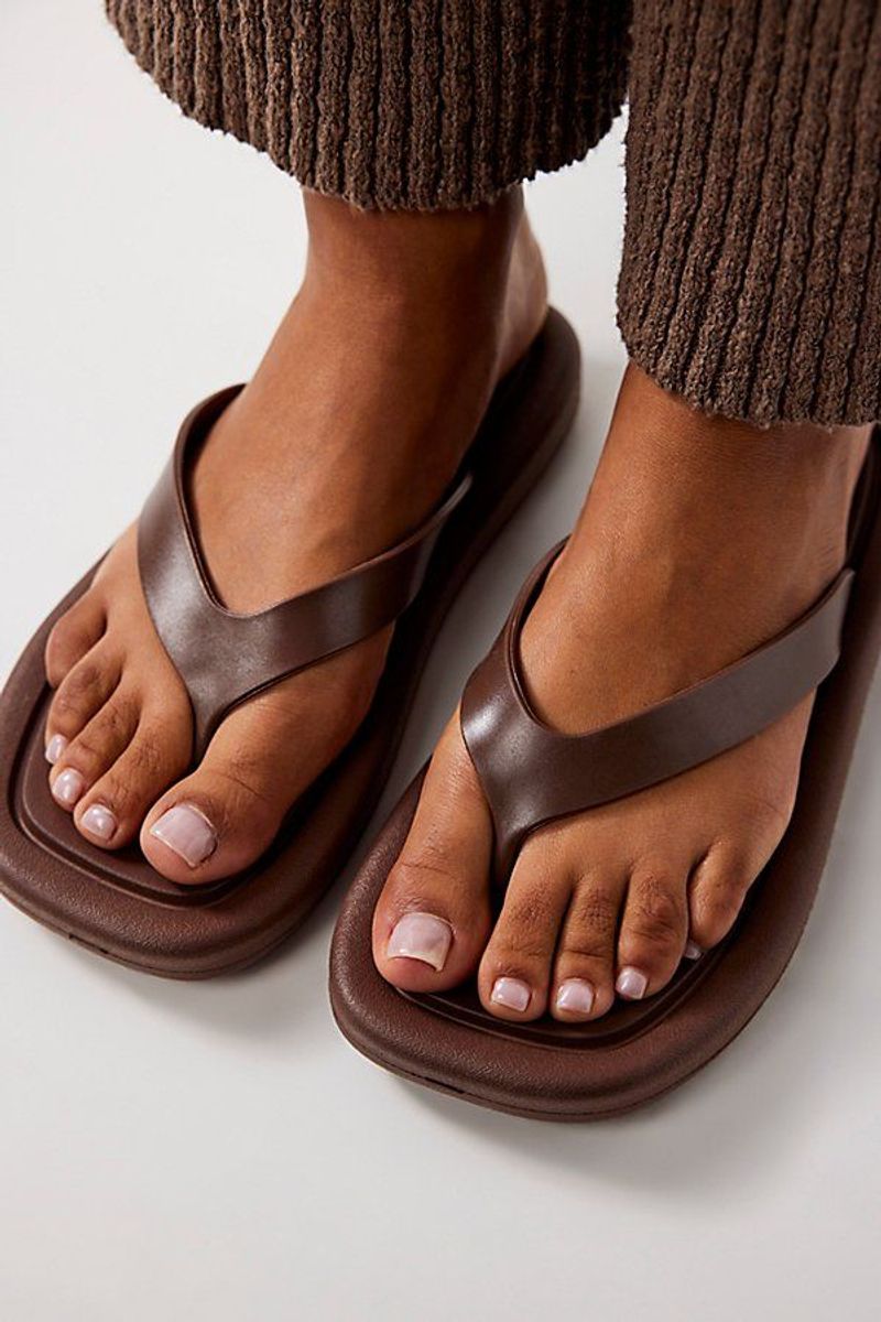 Flip-Flops with Thick Soles