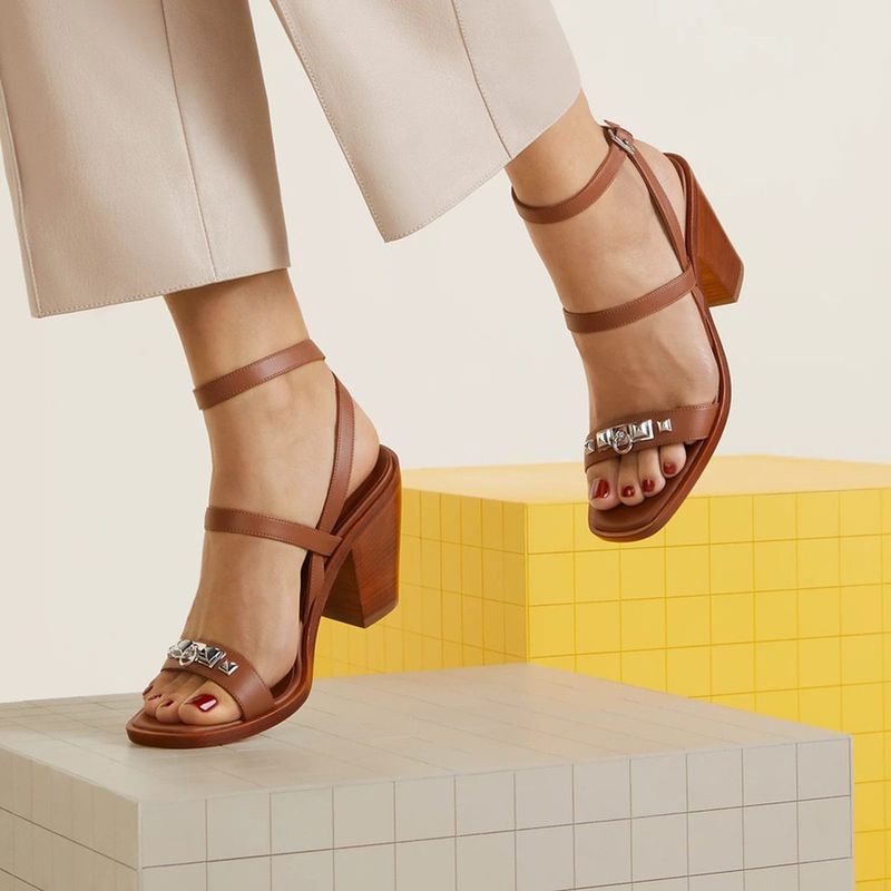 Low-Block Heel Sandals in Neutral Leather