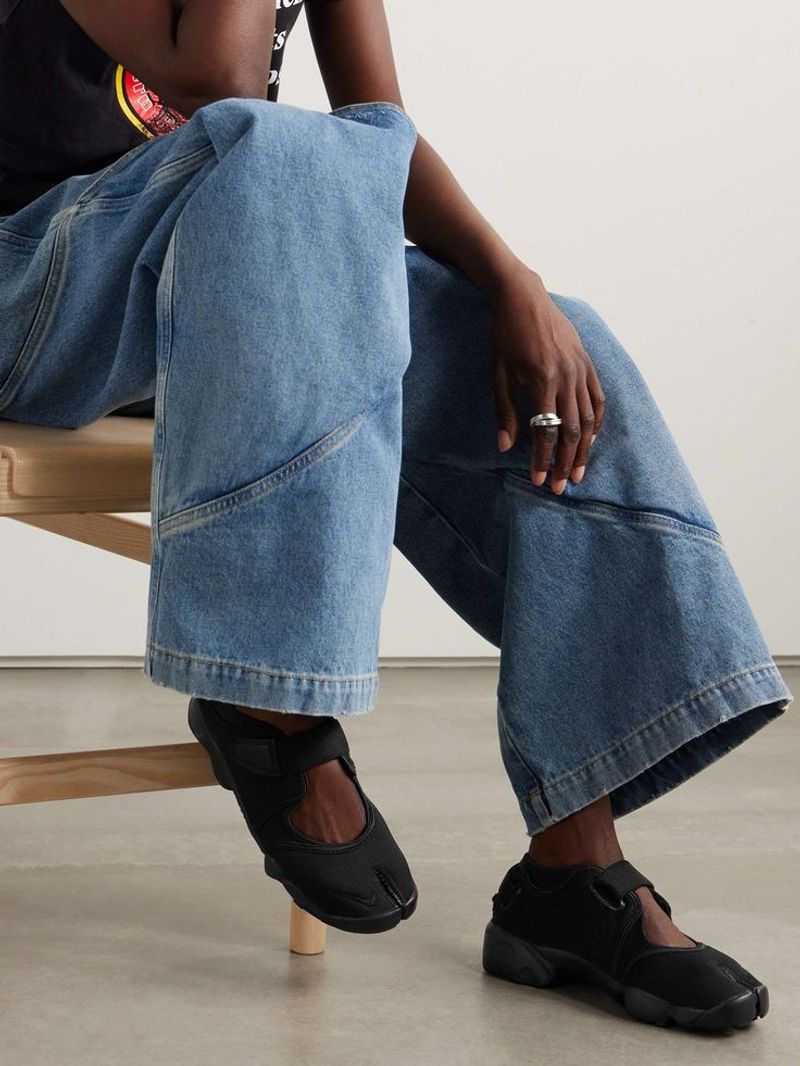 Five Fingers & Tabi Sneakers