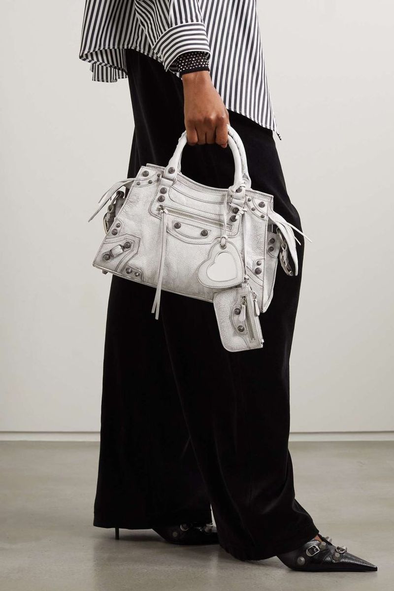 Metallics Count as Neutrals Now