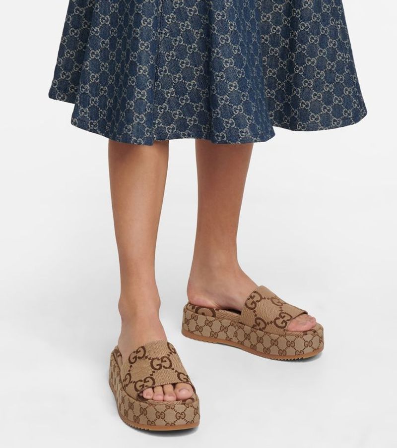 Wide-Band Canvas Platform Slide