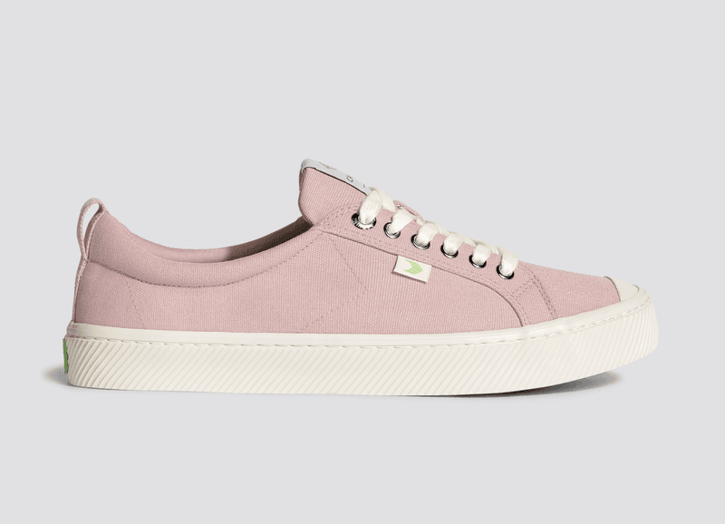 Cariuma OCA Low Canvas Sneakers