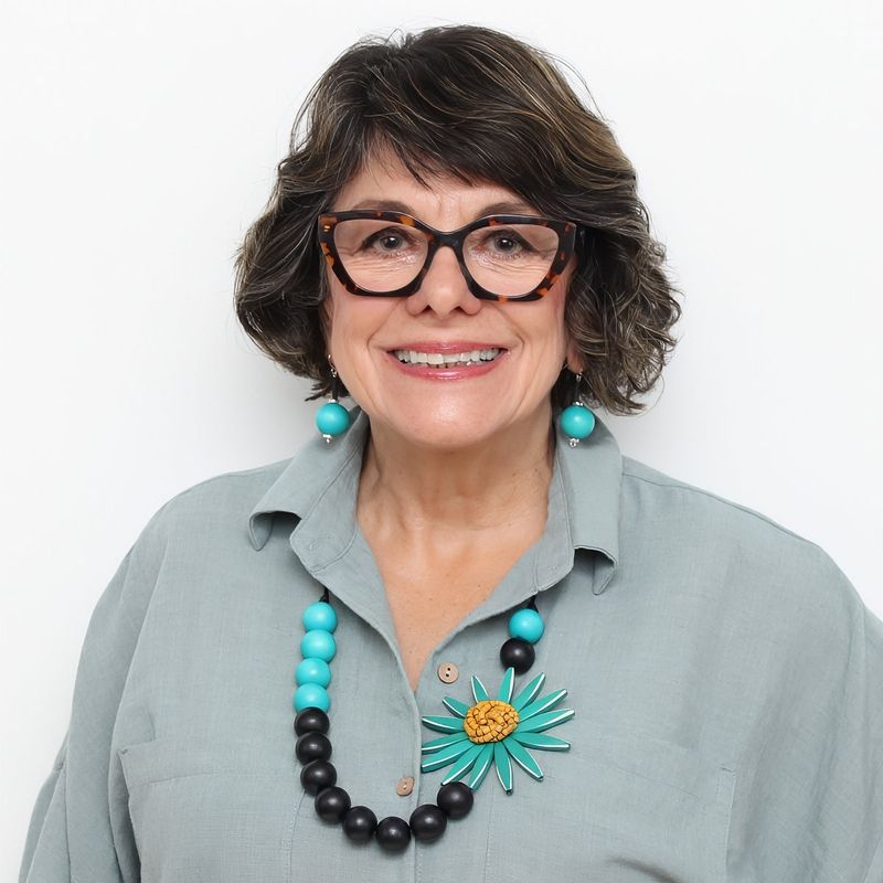 Chunky Statement Necklaces With Plastic Beads