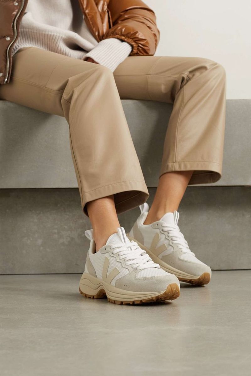Neutral Tones + Coordinated Accessories + Sleek Sneakers