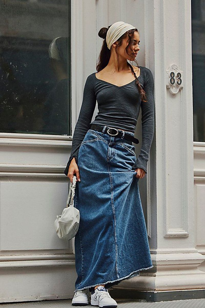 Maxi Skirts With Stiff Fabrics