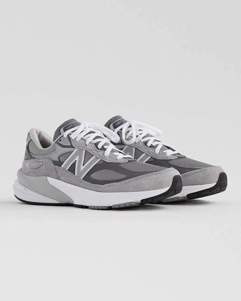 New Balance 990v6