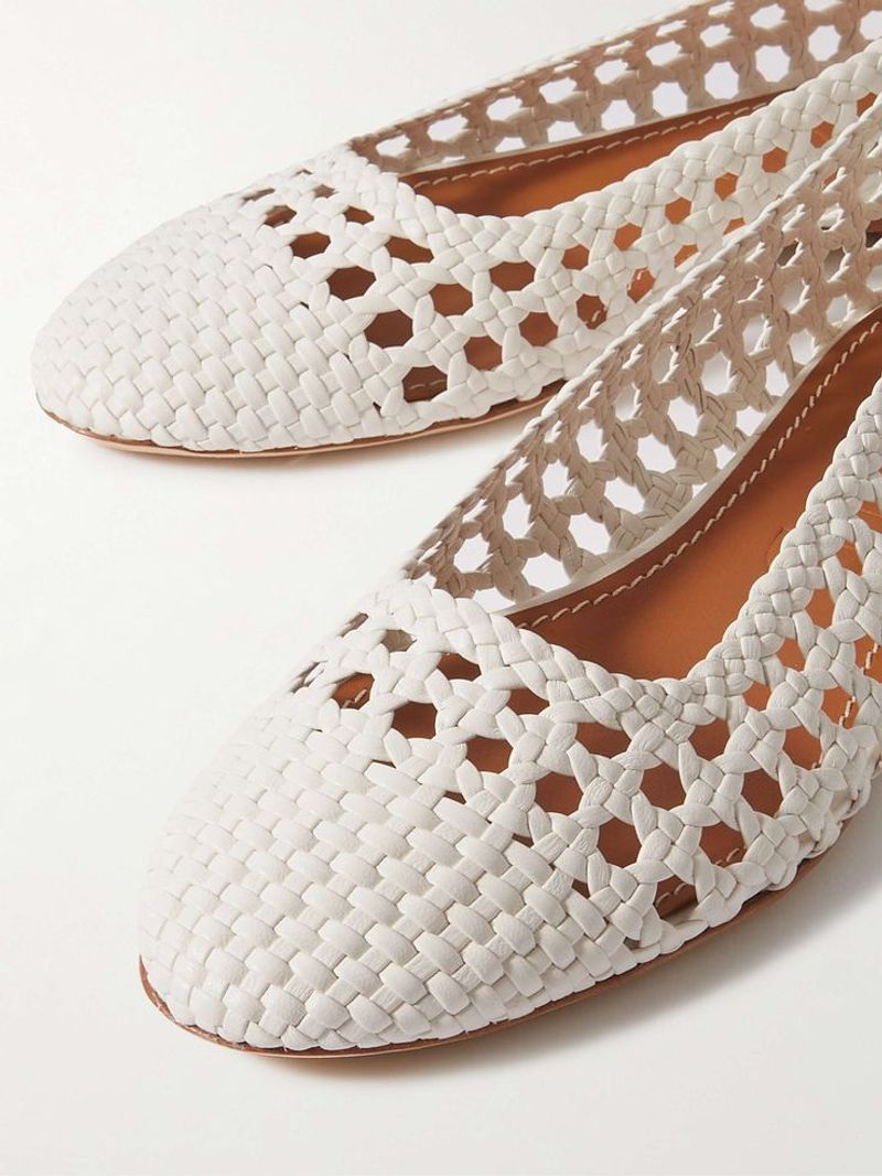 Natural Raffia or Woven Flats
