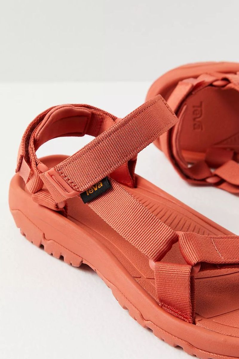 Minimalist Sporty Sandals