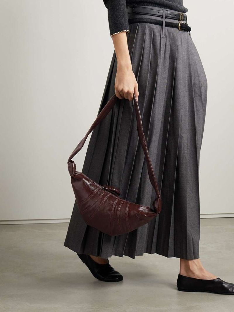 Neutral Shoes, Statement Bag (or Flip It)