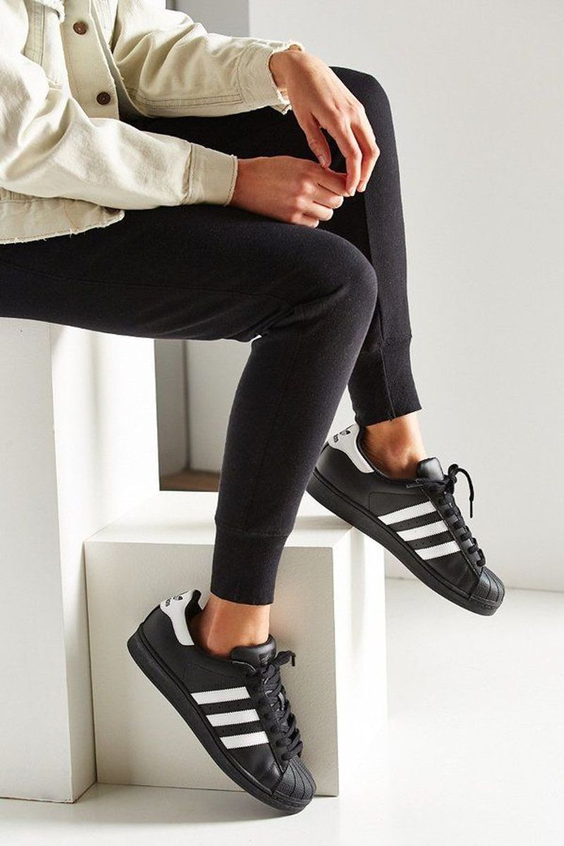 Adidas Superstar Sneakers