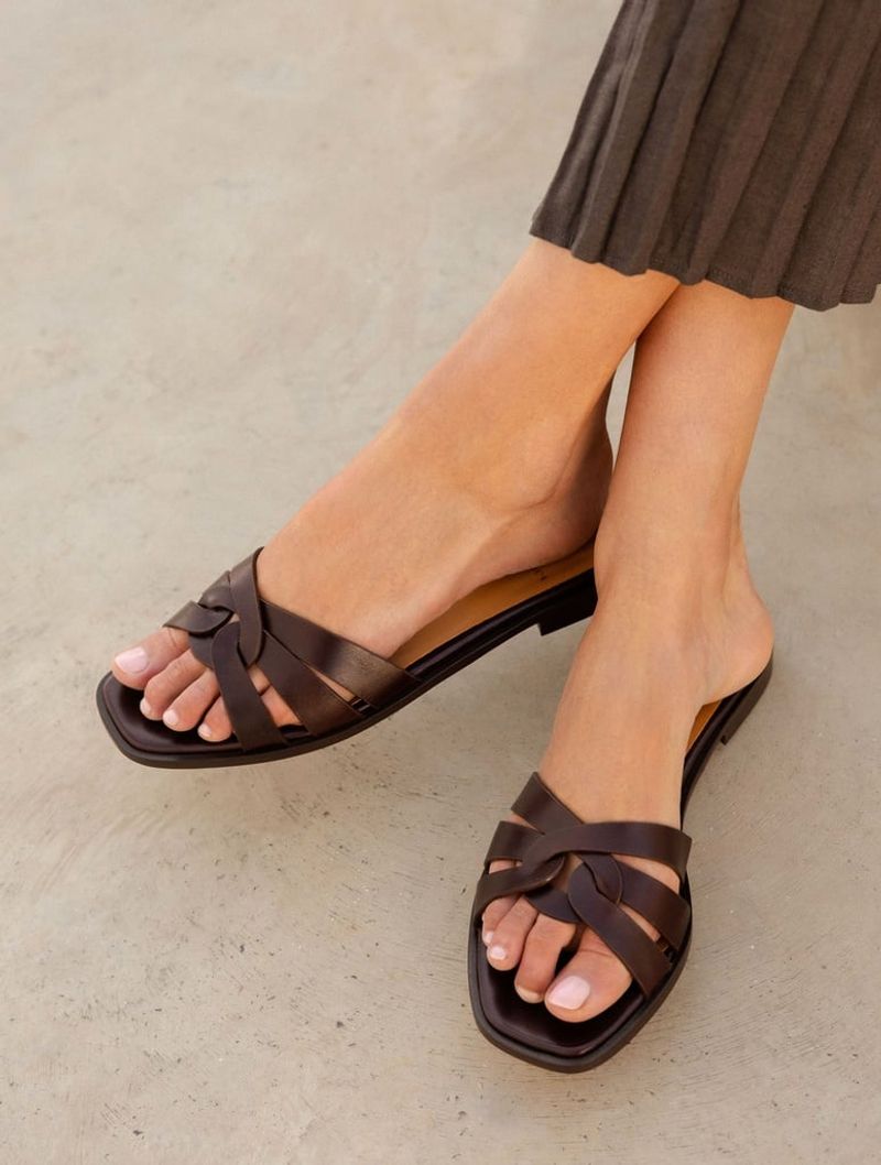 Minimalist Leather Slides